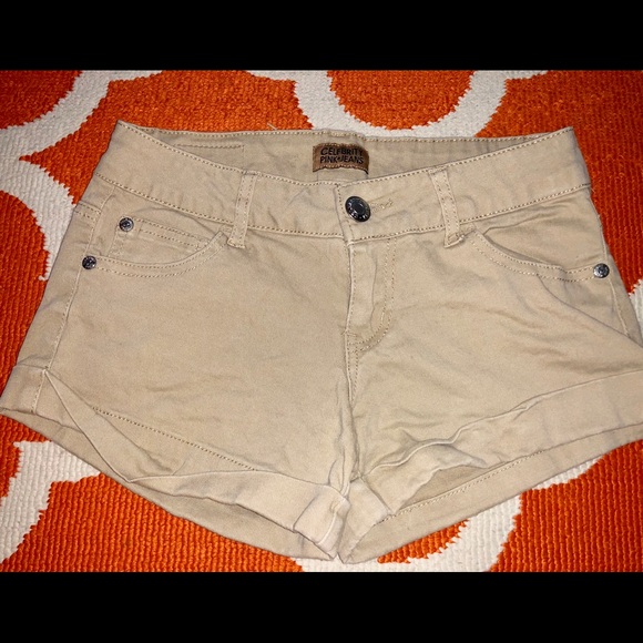 Tan shorts - Picture 1 of 3